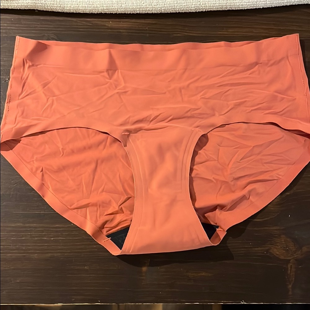 Knix period panties size small